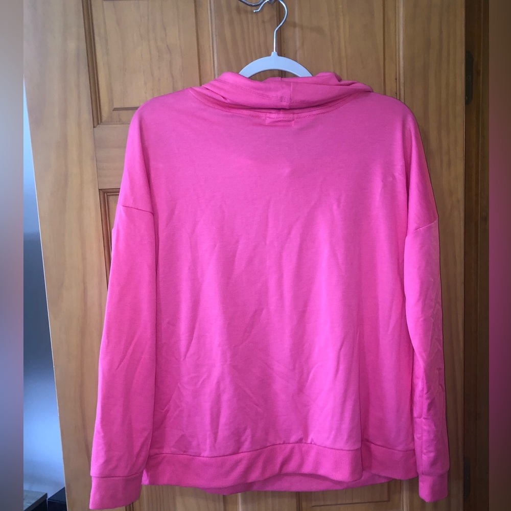 Simply Southern Cowl Neck Sweater size Medium NWT Never worn - Picture 2 of 5